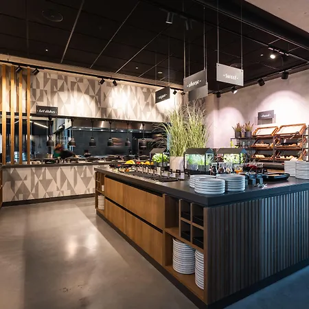 Отель Rosveld 4*